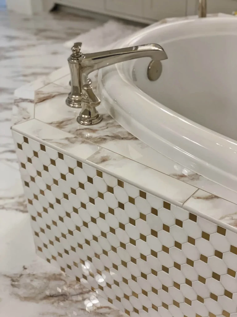 bathroom gallery 100 - Color Interiors Design Center