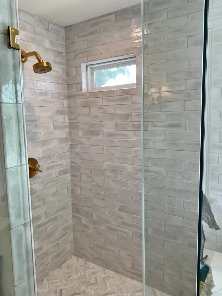 bathroom gallery 106 - Color Interiors Design Center