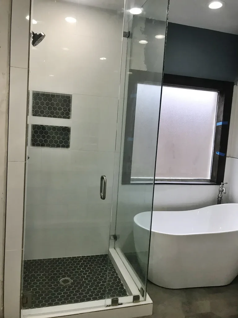 bathroom gallery 107 - Color Interiors Design Center