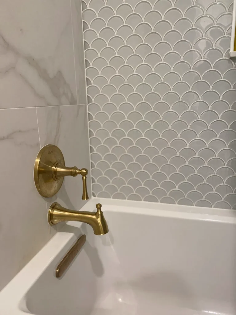bathroom gallery 111 - Color Interiors Design Center