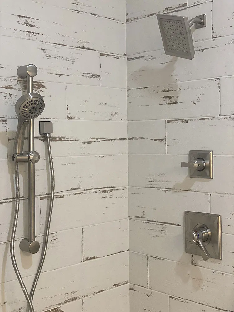 bathroom gallery 47 - Color Interiors Design Center