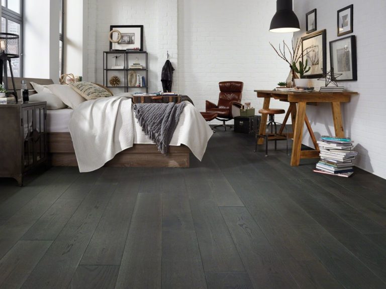 How to Mix Metals in Your Home